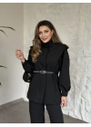 Boğazlı omuzu apoletli gizli düğmeli kemerli takım siyah