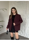 Düğmesiz geniş kemerli blazer ceket bordo