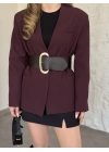 Düğmesiz geniş kemerli blazer ceket bordo