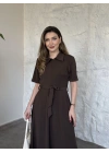 Önden fermuarlı belinden kuşaklı midi elbise kahve