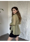 Kolları ve arkası tül yandan bağlamalı gömlek ceket yeşil