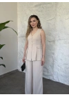 Düğmeli cep görünüm detaylı yelekli linda takım krem