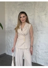 Beli drape detaylı gold düğmeli kuşaklı takım krem