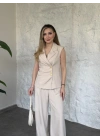 Beli drape detaylı gold düğmeli kuşaklı takım krem