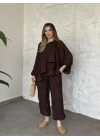 Kendinden kırışık görünümlü oversize takım kahve