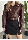 beli kemer detaylı crop boy deri ceket bordo