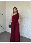 Beli lastikli omuzu büzgülü tek omuz tulum bordo