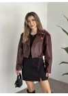 Crop boy kemer detaylı fermuarlı desenli ceket bordo