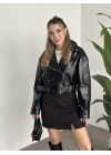 Crop boy kemer detaylı fermuarlı desenli ceket siyah