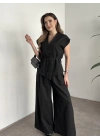 Gizli düğme ve belinden bağcıklı yelekli takım siyah