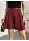 Kendinden kemerli piliseli mini şort bordo