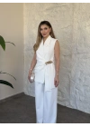 Kuşaklı aksesuar geçirmeli drapeli takım beyaz