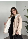 Logo detay içi tamamen peluş oversize yağmurluk mont krem