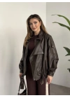 Oversize çapraz fermuarlı deri mont kahve