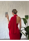 Ruby drapeli pelerin elbise kırmızı