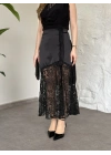 Saten dantel garnili uzun etek siyah
