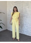 Vatkalı crep kumaş belden kuşaklı tulum sarı
