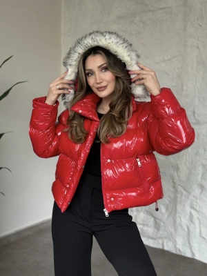 Marka model yanı lastik detaylı parlak mont kırmızı