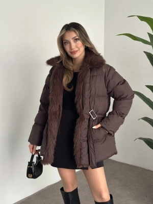 Beli kemerli önden kürk detaylı şişme mont kahve