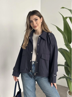 Bol kesim cep detaylı yağmurluk ceket lacivert