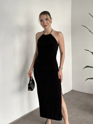 Boyun aksesuar detaylı sandy kumaş elbise siyah