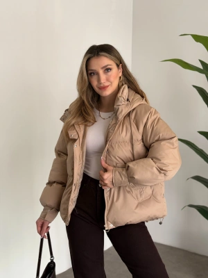 Buffy oversize kapşonlu şişme mont taş