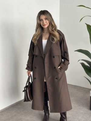 Çizgili uzun düğmeli beli kuşaklı oversize astarlı trençkot kahve