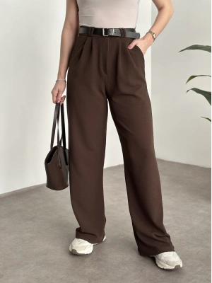 Enine boyuna likralı kemerli pantolon kahve