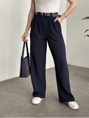 Enine boyuna likralı kemerli pantolon lacivert