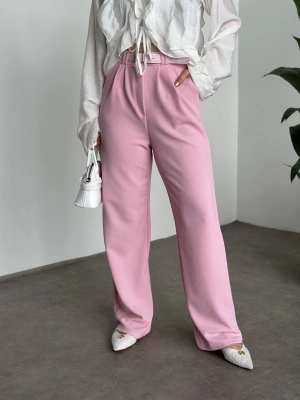 Enine boyuna likralı kemerli pantolon pembe