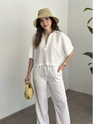 Gömlek yaka gofre kumaş takım beyaz