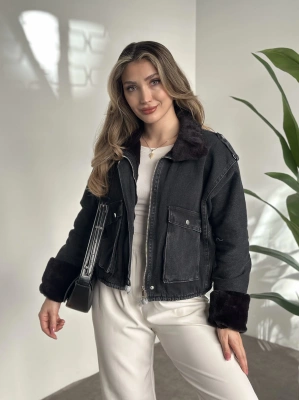 İçi ve yakası tamamen peluş kot mont siyah