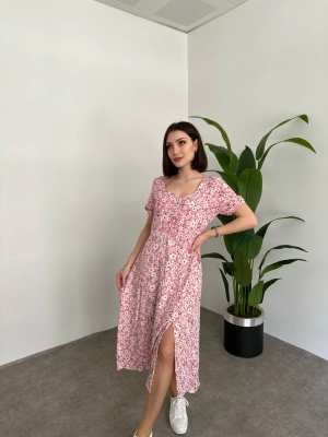 Kare Yaka Düğmeli Yırtmaç Detay Elbise pembe