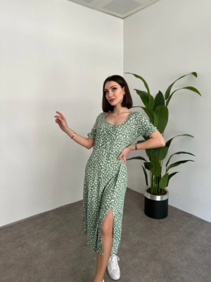 Kare Yaka Düğmeli Yırtmaç Detay Elbise Yeşil