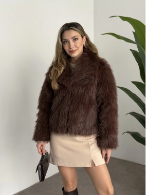 Kruvaze yaka astarlı kürklü mont kahve