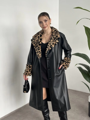 Leopar desenli kürklü deri trenç uzun