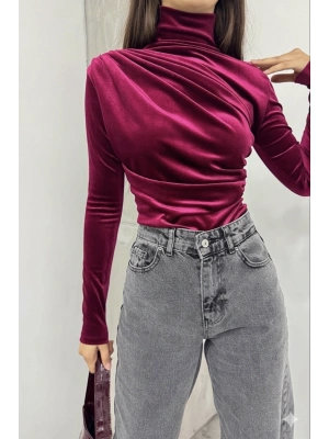 omuz ve beli büzgülü dik yaka kadife bluz bordo