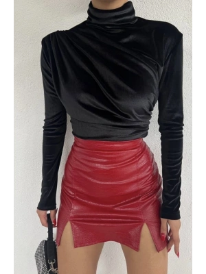 omuz ve beli büzgülü dik yaka kadife bluz siyah