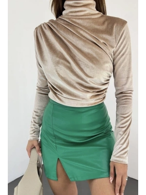 omuz ve beli büzgülü dik yaka kadife bluz taş