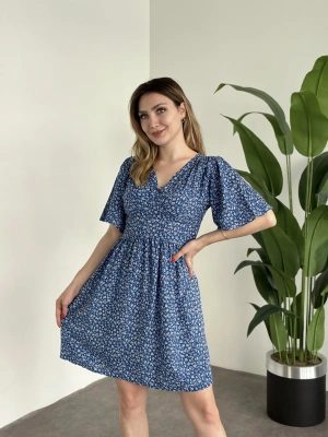 Önü Drapeli Kolları Volanli Pamuklu Viskon Kumaş Elbise Mavi Küçük Çiçek