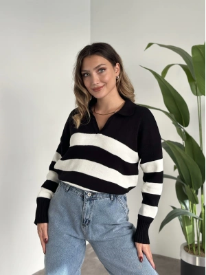 Polo yaka üç çizgili triko kazak siyah