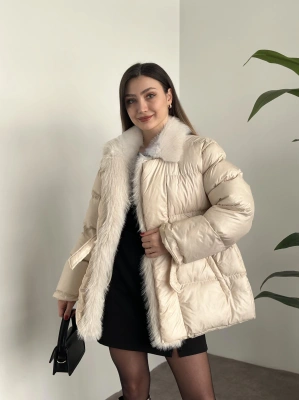Premium kürk detaylı bağlamalı şişme mont krem