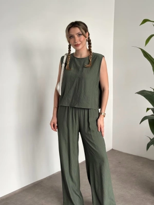 Sırtı bağlama dekolte detaylı tensel kumaş takım haki