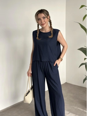 Sırtı bağlama dekolte detaylı tensel kumaş takım lacivert