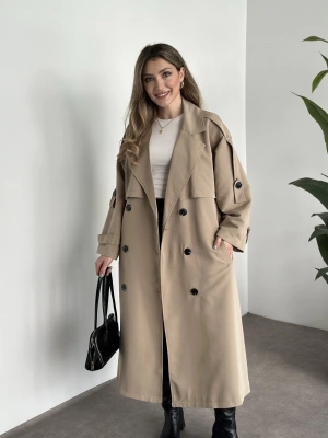 Uzun düğmeli beli kuşaklı oversize astarlı trençkot bej