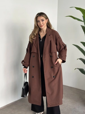 Uzun düğmeli beli kuşaklı oversize astarlı trençkot açık kahverengi