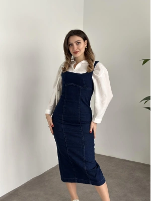 Uzun yırtmaç detaylı denim elbise koyu