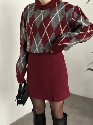 Zr yırtmaç detay şortu etek bordo