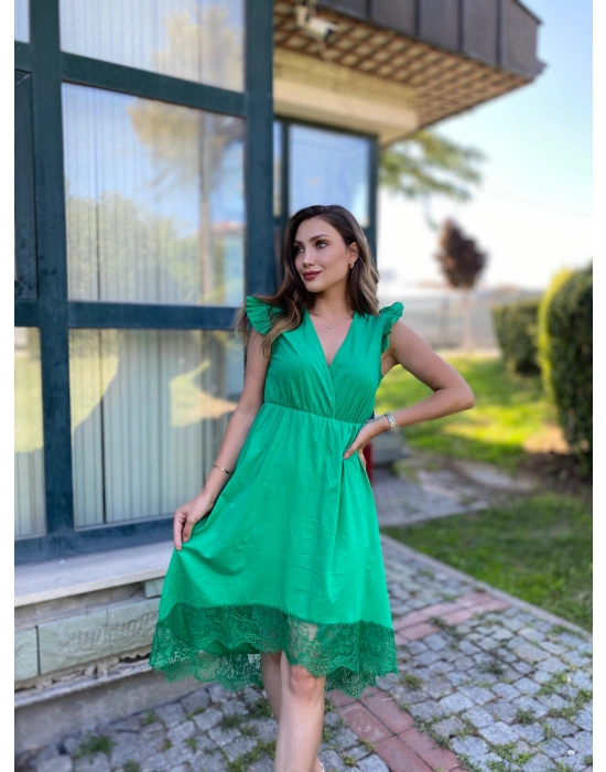 Dekolteli Dantel Detay Elbise-Yesil