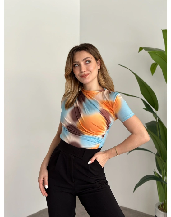 Batik Desen Omuzu Ve Beli Büzgülü Sandy Kumaş Bluz Turkuaz turuncu